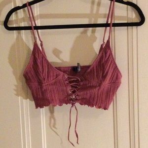 pink urban outfitters crop top!